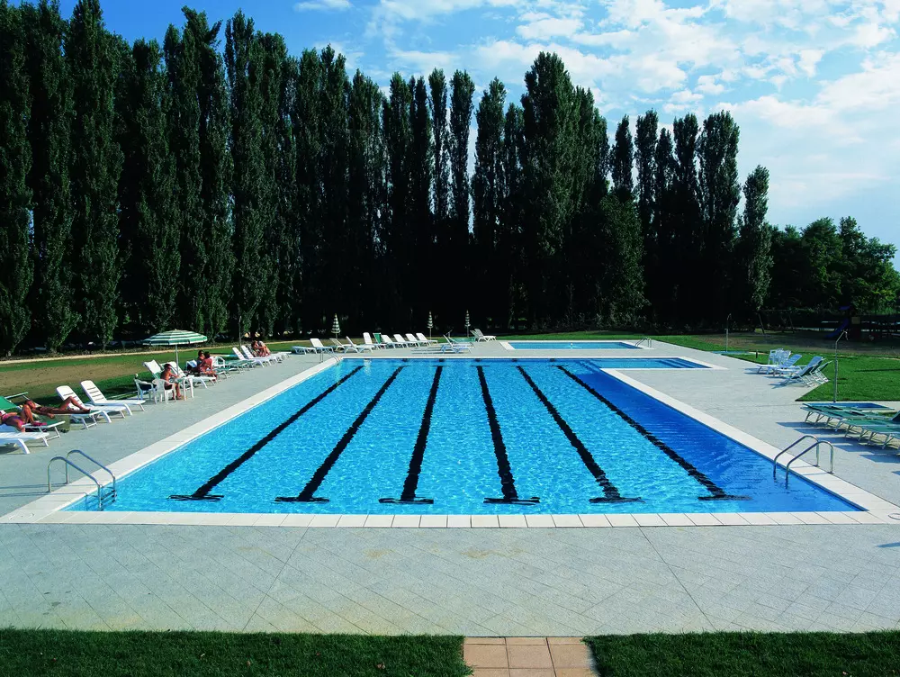 Prefabricated pools: Reliable, cost-effective solutions for leisure and sports facilities